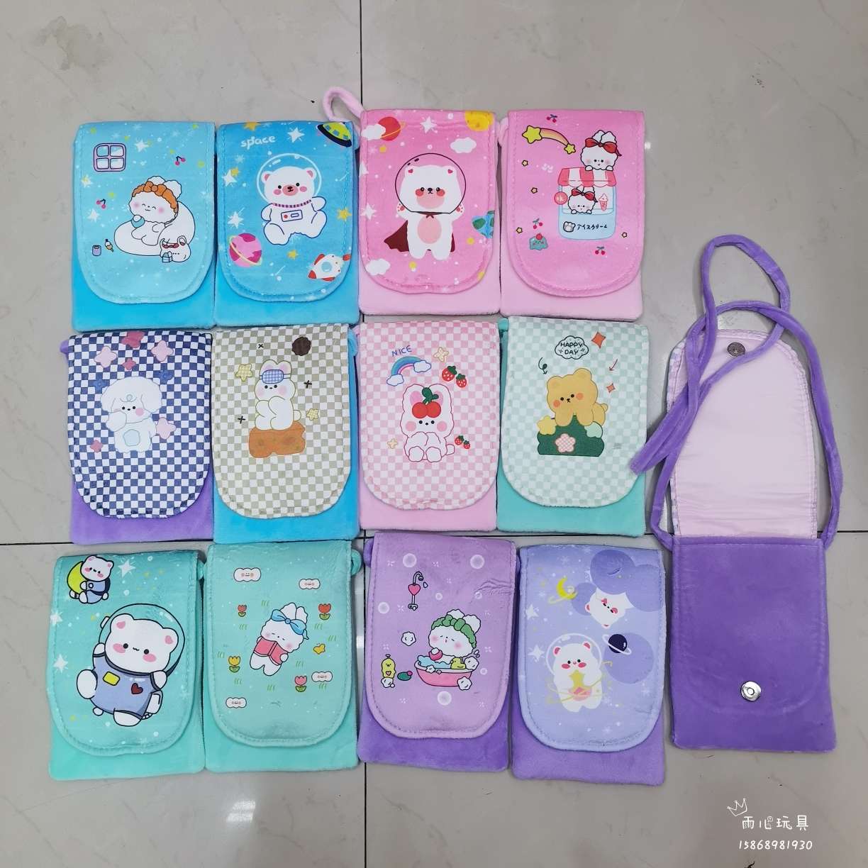 厂家批发专业生产毛绒玩具厂家直销翻盖手机包恐龙印刷热转印三丽鸥翻盖手机包恐龙挎包单肩包独角兽挎包单肩包斜挎包毛绒玩具  详情图7