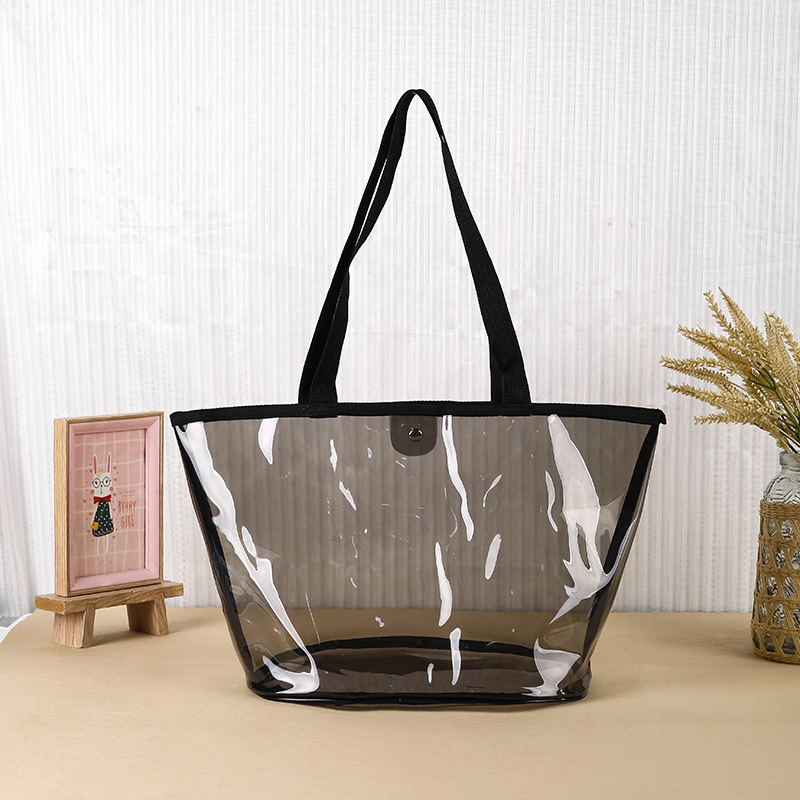 Color Transparent Pvc Shoulder Bag Travel Seaside Leisure Women's Handbag Application Scenario