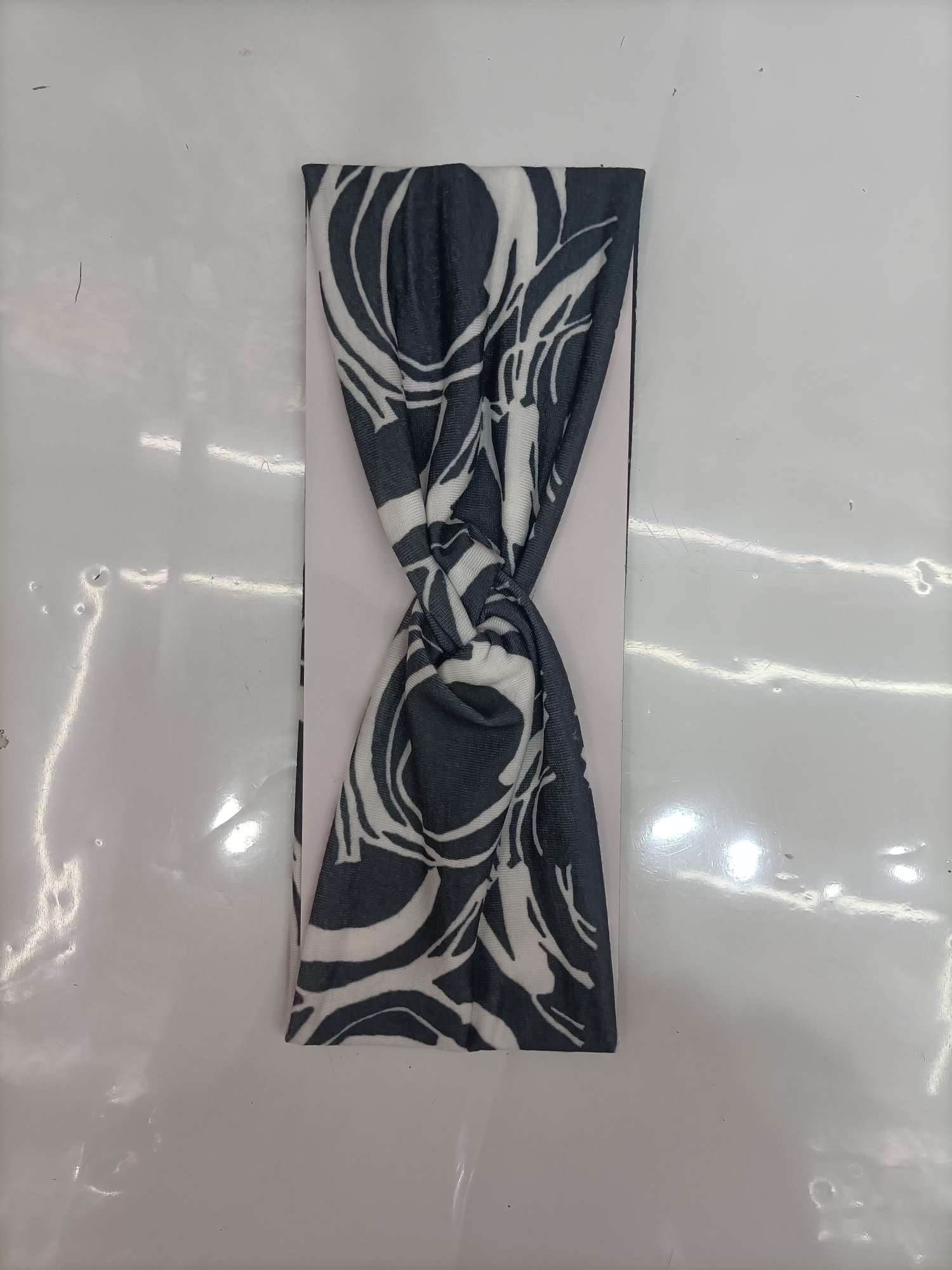 Cross headband 100 Application Scenario