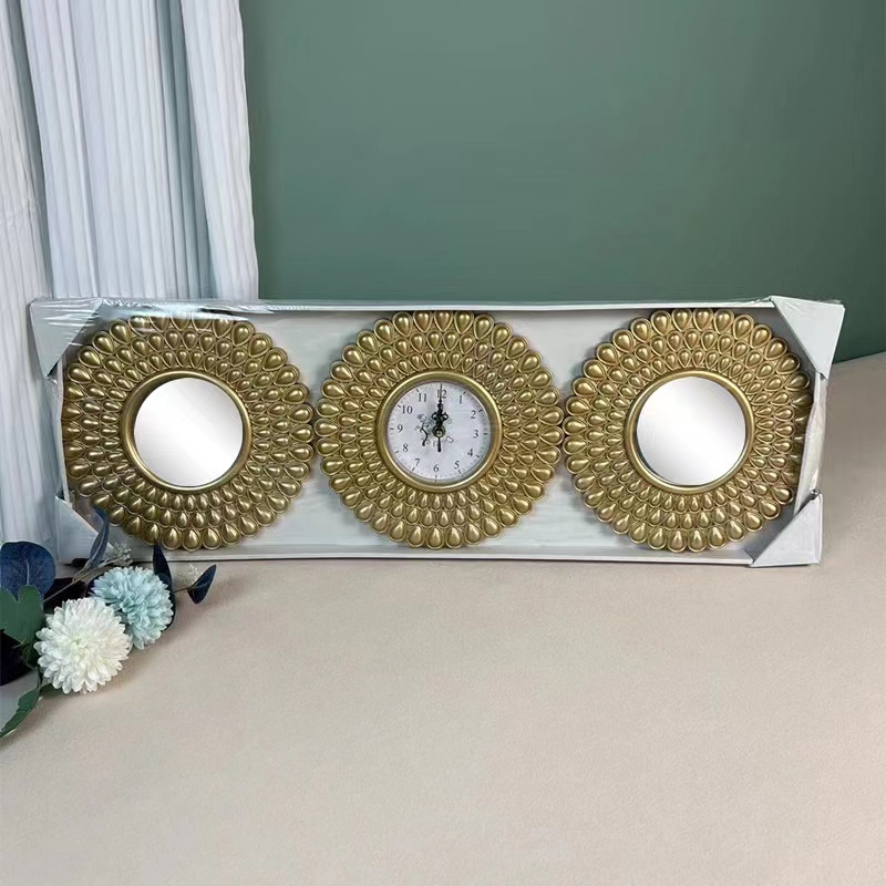 Clock military school crafts manufacturers direct sales of new products on the summer explosion
