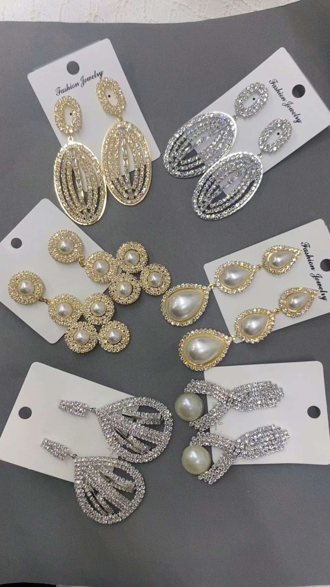 Bare diamond earrings