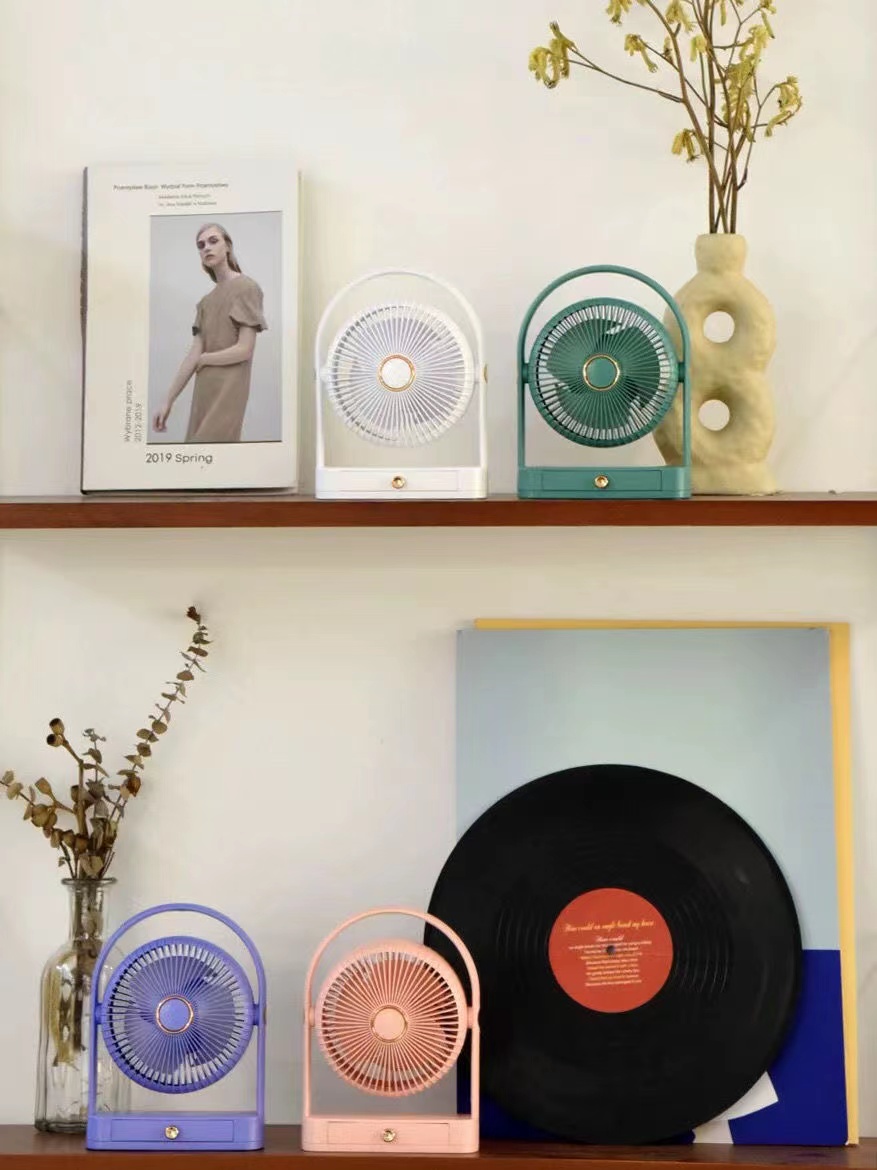 旋转台式USB小风扇便携式桌面充电三档调节学生办公室电风扇详情7