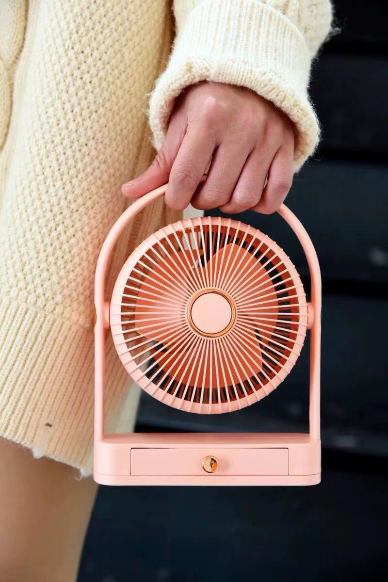 旋转台式USB小风扇便携式桌面充电三档调节学生办公室电风扇详情13