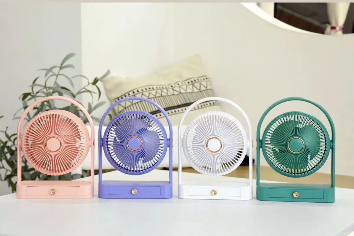 旋转台式USB小风扇便携式桌面充电三档调节学生办公室电风扇详情6
