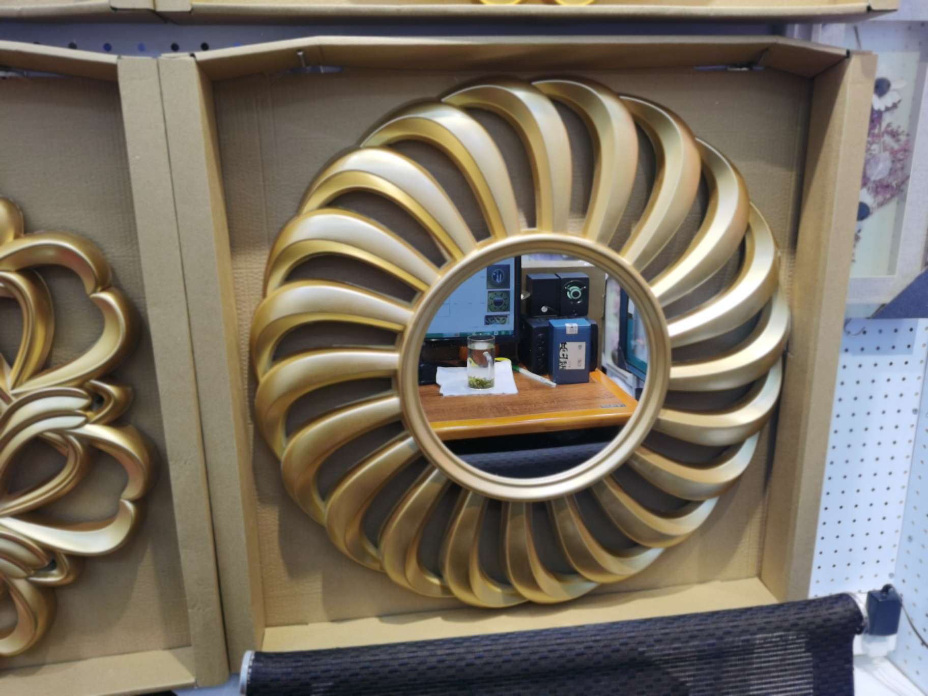 钟表镜子产品图