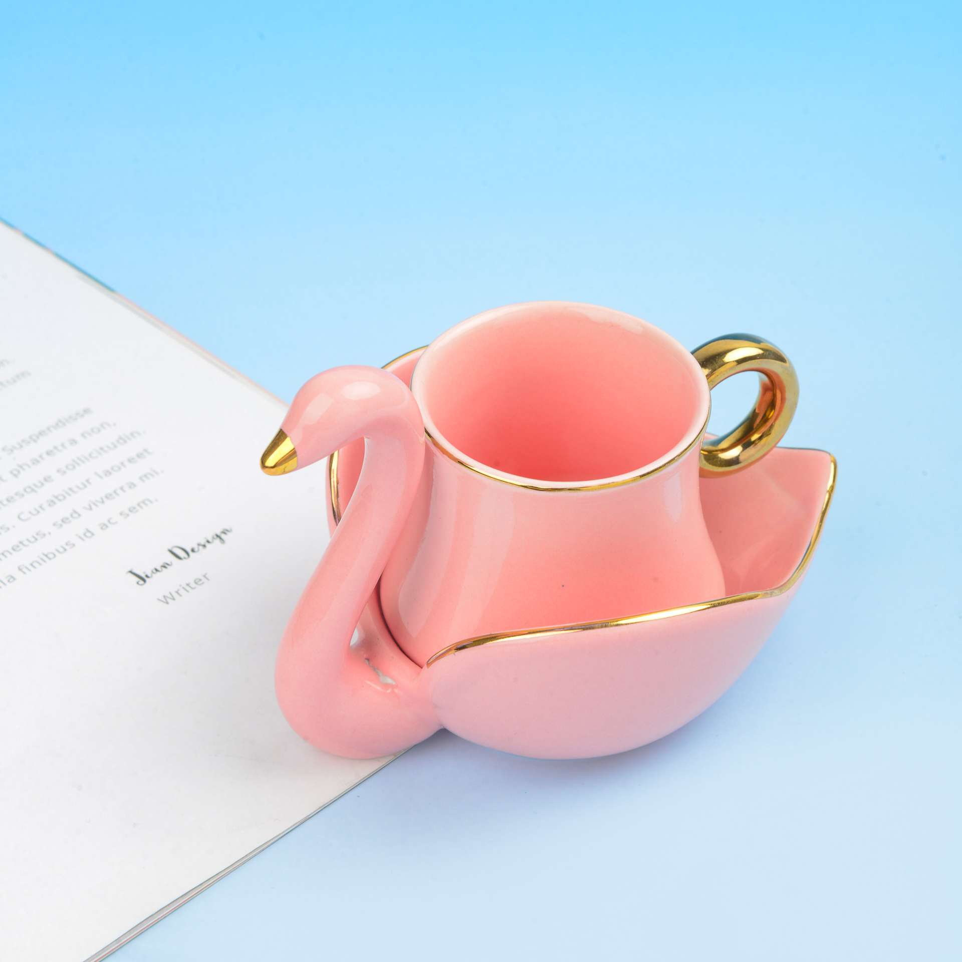 Ceramic six-cup and saucer gift box packaging for export to the Middle East. Swan Real gold best-selling coffee cups and saucers details Picture