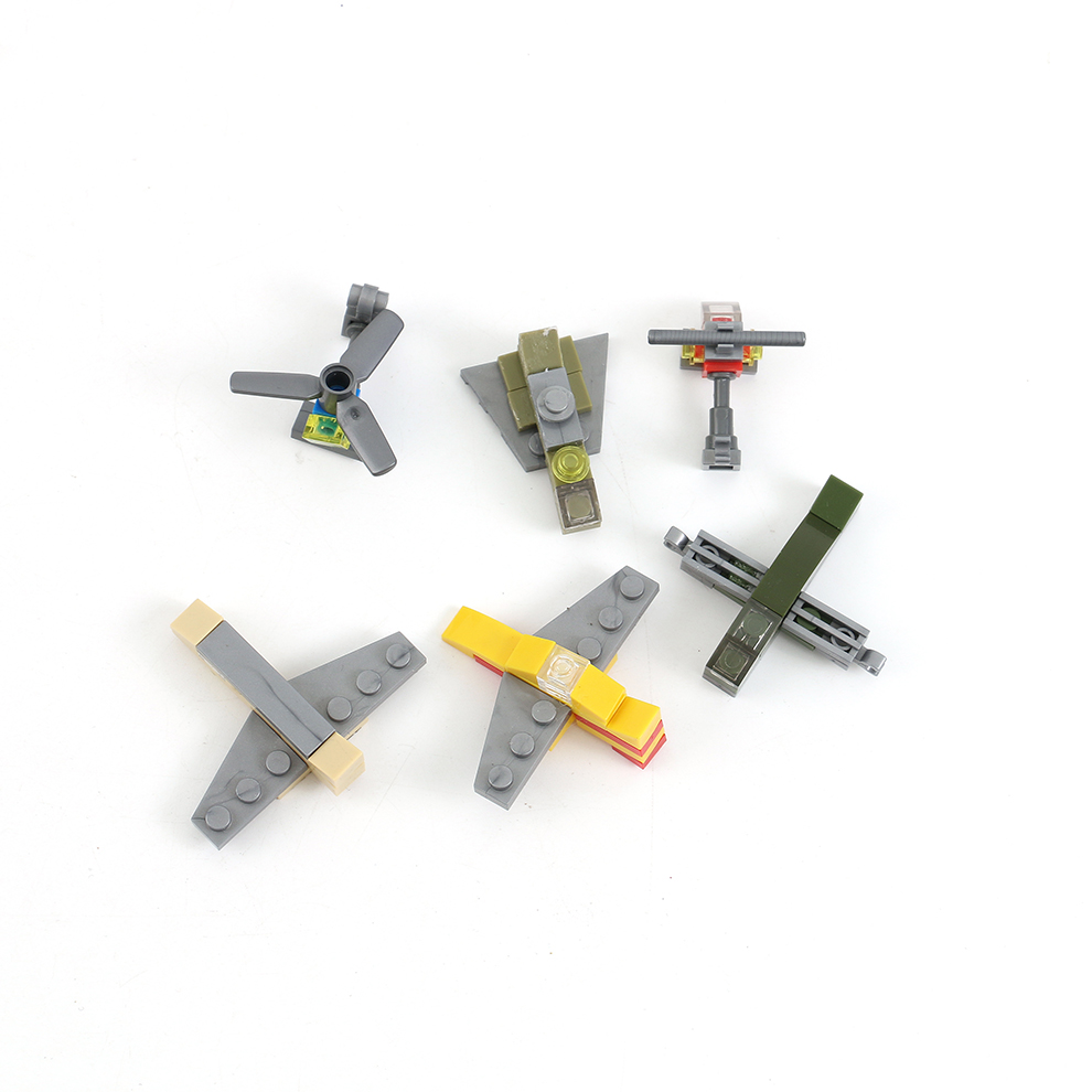 Children's building blocks, airplane toys, fun gashapon toys, small particle assembly toys, children's gifts, promotional toys, gashapon machine toys Application Scenario