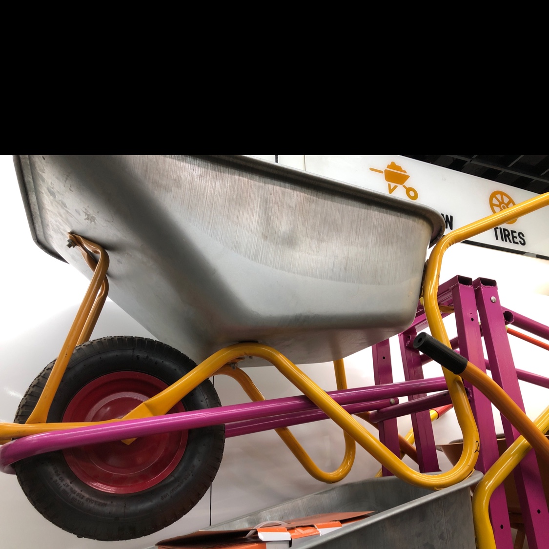 Safe, reliable and portable H trolley: High performance, light and flexible, sturdy and durable, exquisite and delicate, fashionable appearance, and sensitive operation Application Scenario