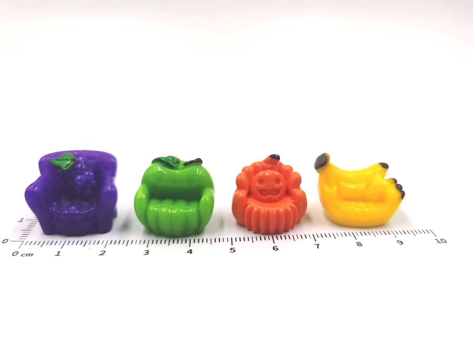 Mini miniature food play fruit sofa, grape, orange, apple, banana pendant, Tietile DIY toy supermarket resin simulation jewelry accessories details Picture