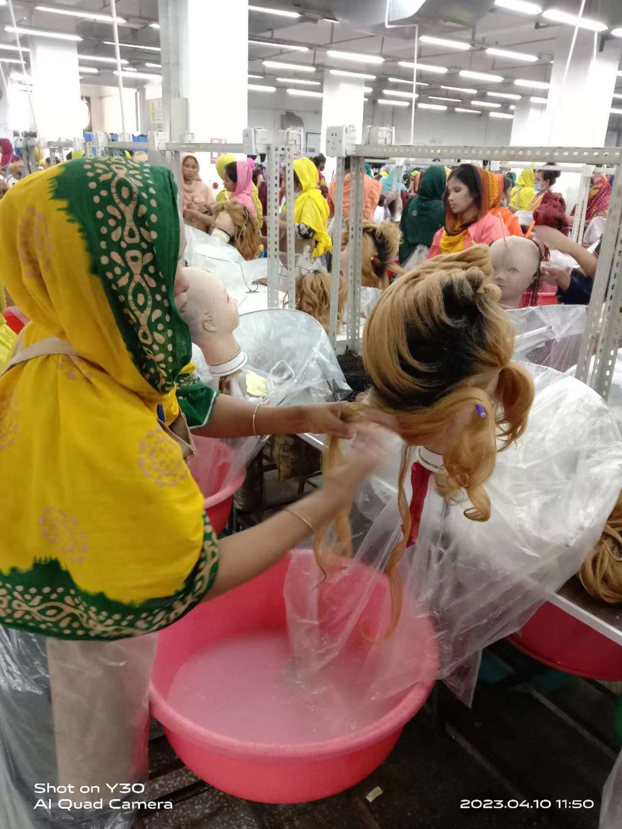 New African bestseller, mid-parted yellow explosive curly hair 360 lace wigs vendor Item Picture