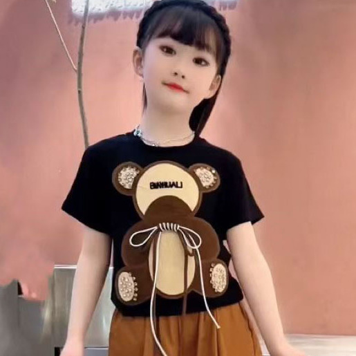 Children's clothing, summer wear for kids and girls, Little bear short-sleeved set, new summer trendy two-piece pants, Korean version Application Scenario