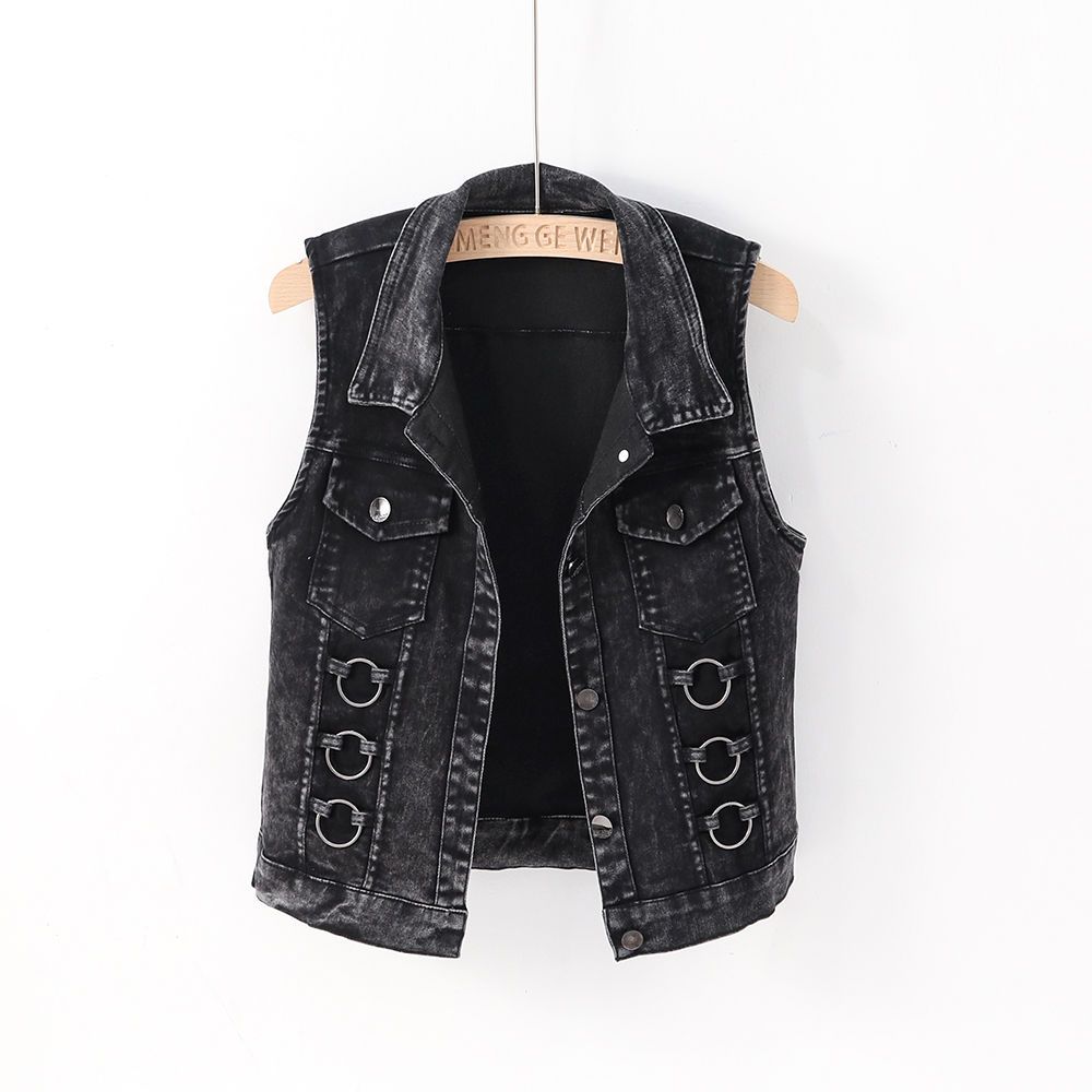 The new stylish denim vest for women in spring and autumn is slimming and versatile. It's a trendy and high-end cardigan for women to wear outside in 2023