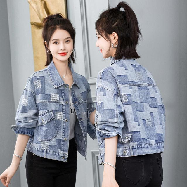 Spring and autumn new Korean-style fashionable checked denim jacket for women, a short denim jacket with a design sense