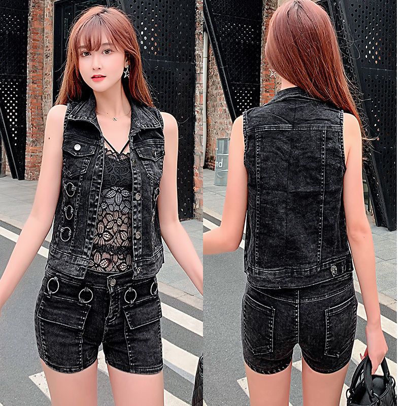 Korean fashion denim vest women's 2023 Spring and Autumn new slimming and form-fitting sleeveless short top for women's trendiness detail image 3