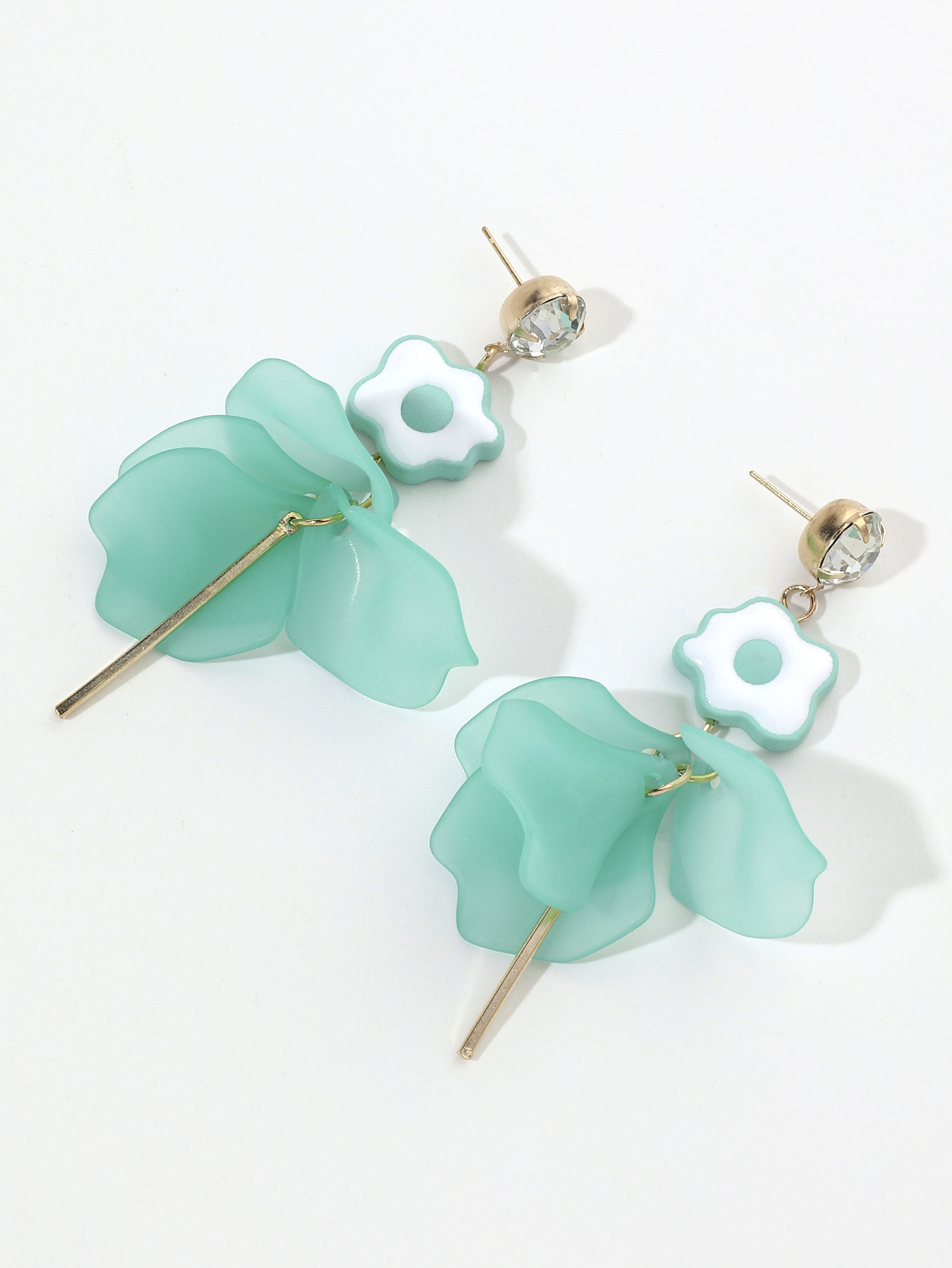 轻奢/绿色时尚/花瓣细节图