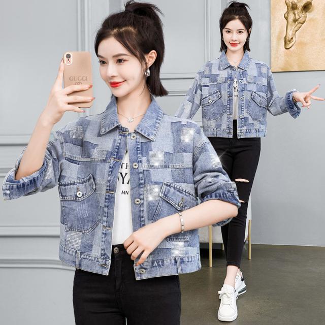 Spring and autumn new Korean-style fashionable checked denim jacket for women, a short denim jacket with a design sense detail image 3