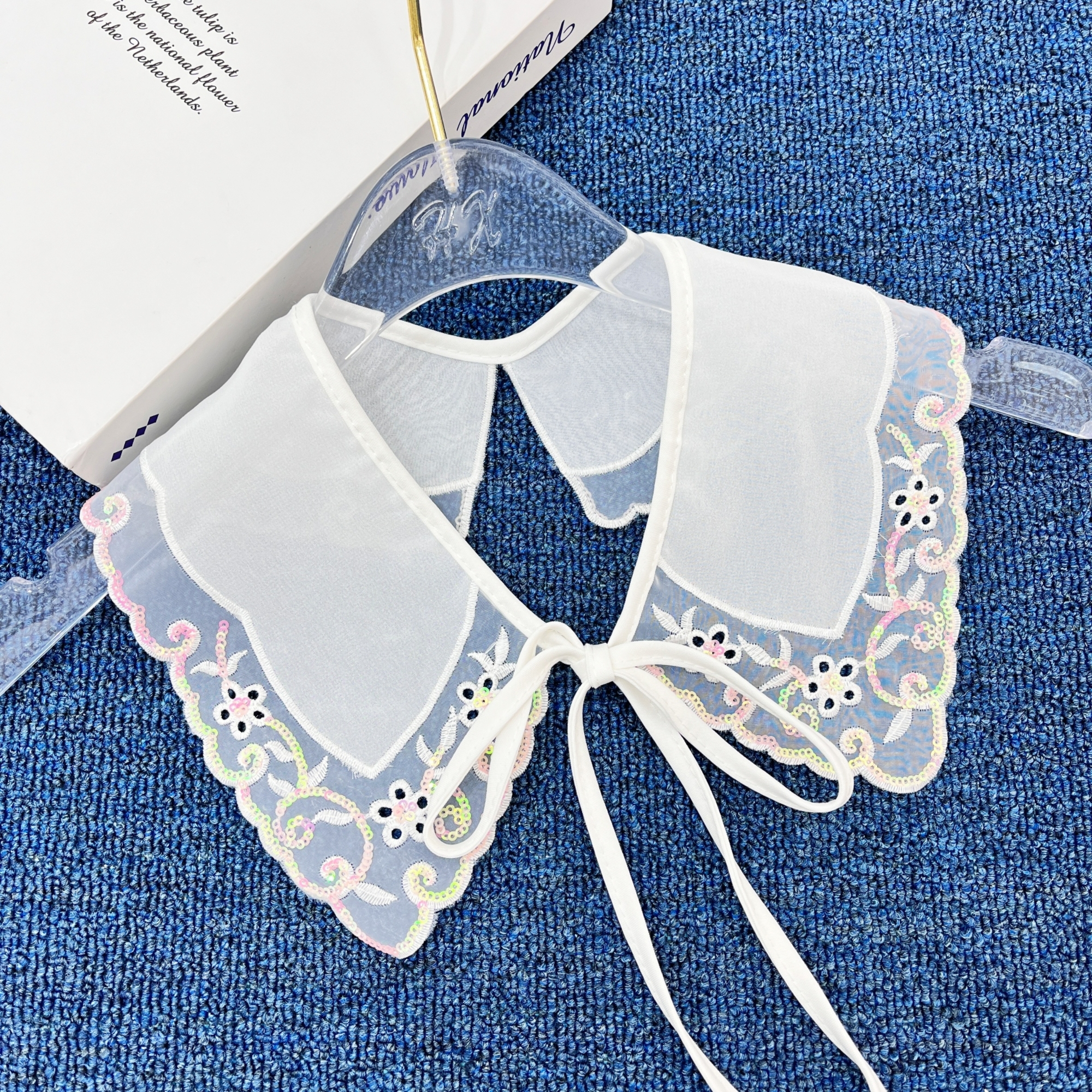 Embroidered lace is a versatile collar clothing accessory and decoration Application Scenario