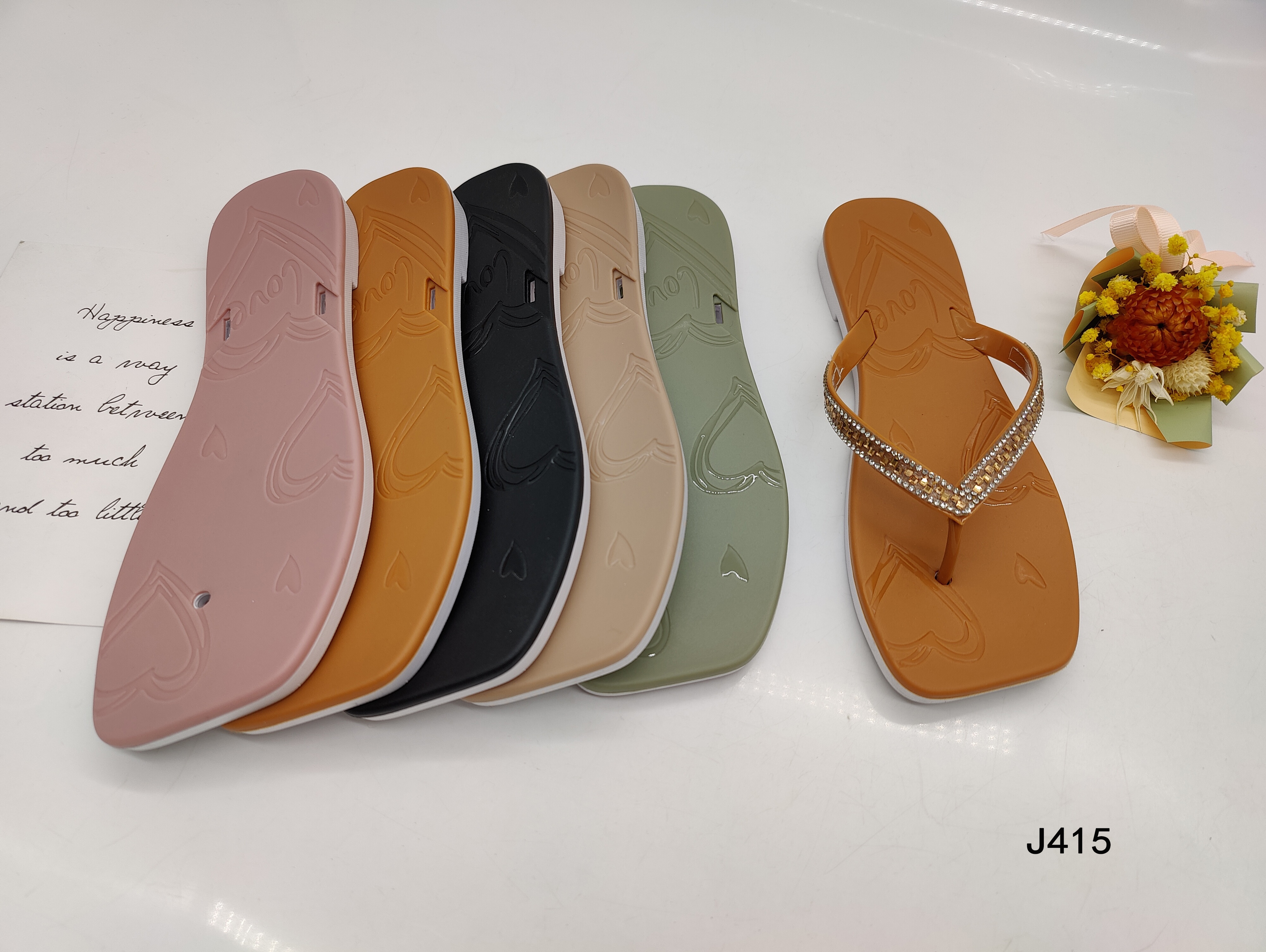 外贸跨境凉鞋/人字拖平底鞋/欧美大码一字式/防滑拖鞋夏季/女士凉鞋新款产品图