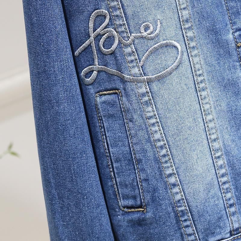 The new Korean version of the denim jacket with embroidered letters, loose and chubby girls, large size, versatile, casual and short style, trendy detail image 2
