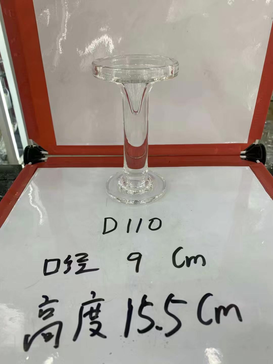 Medium-sized glass column-shaped candlesticks for home decoration and display details Picture