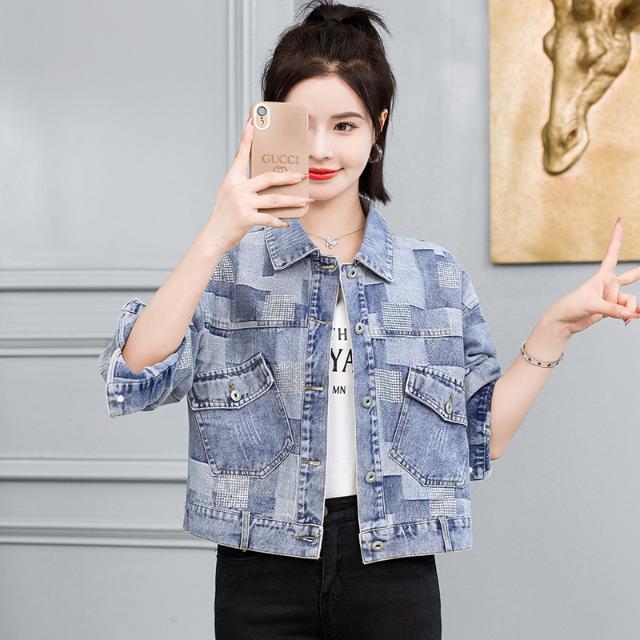 Spring and autumn new Korean-style fashionable checked denim jacket for women, a short denim jacket with a design sense Specification image