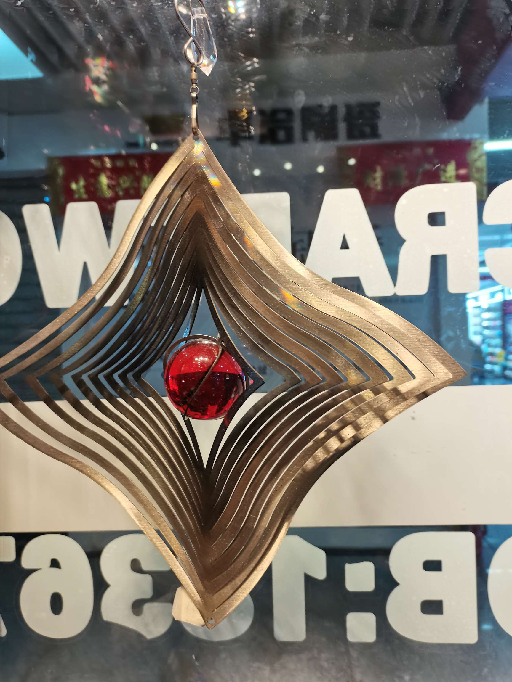 3D视角郊果风铃