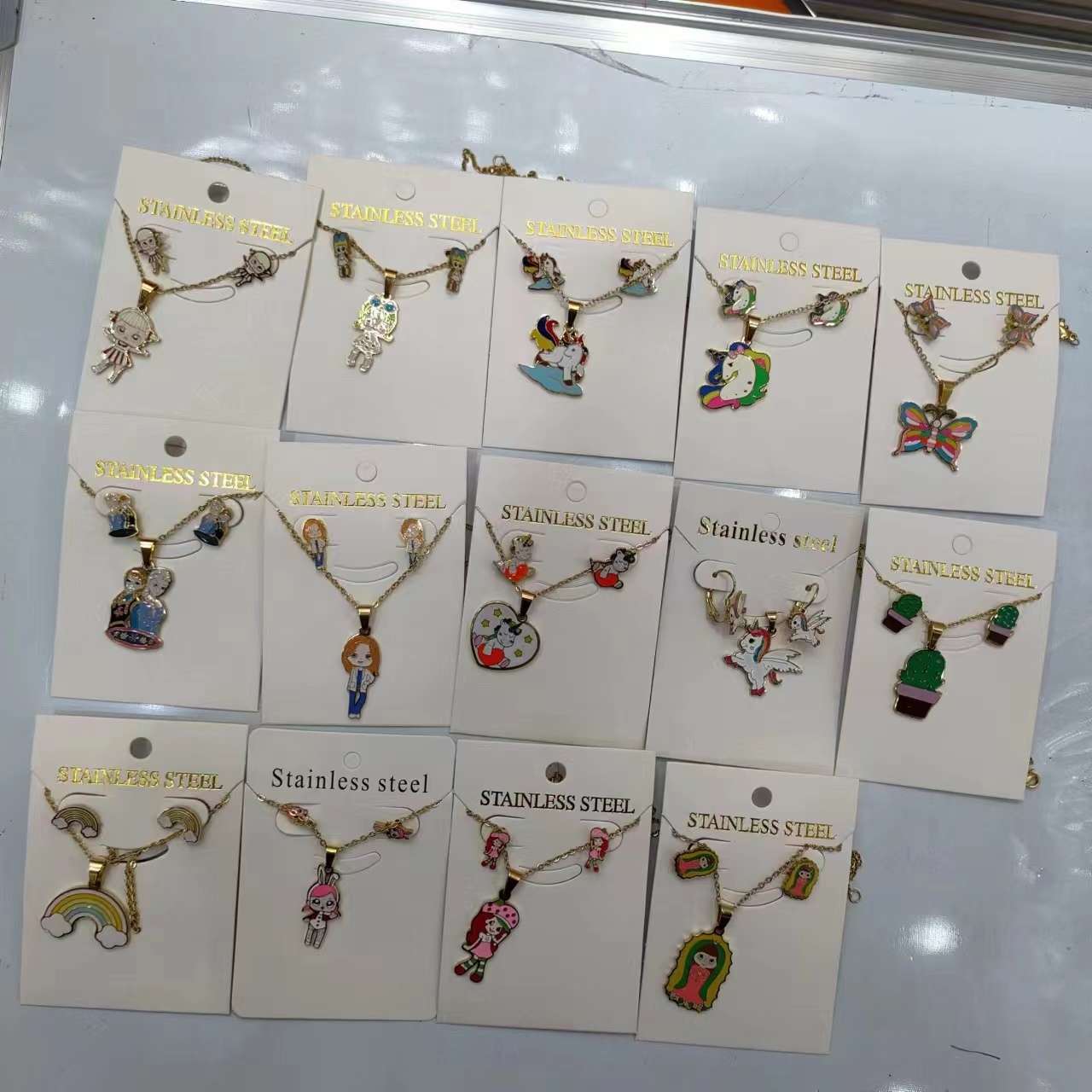 Stainless steel set, oil-dripping set, cartoon set, colorful children's set, decorative items