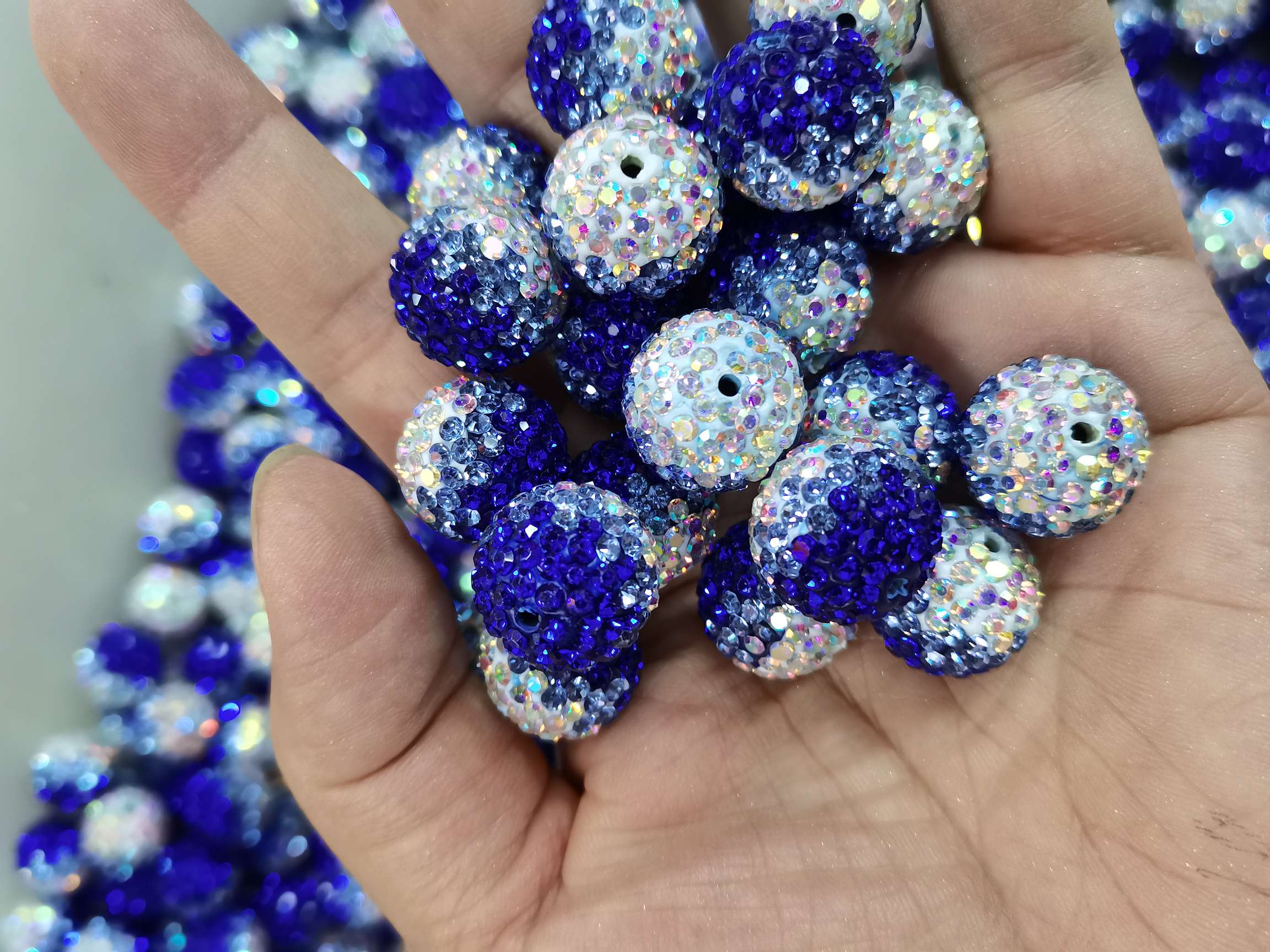 16N deep blue and light blue water diamond gradient color ball jewelry accessories