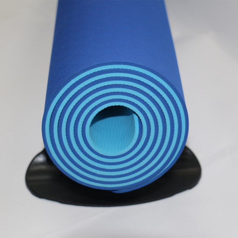 瑜伽垫/yoga mat/跳绳垫白底实物图