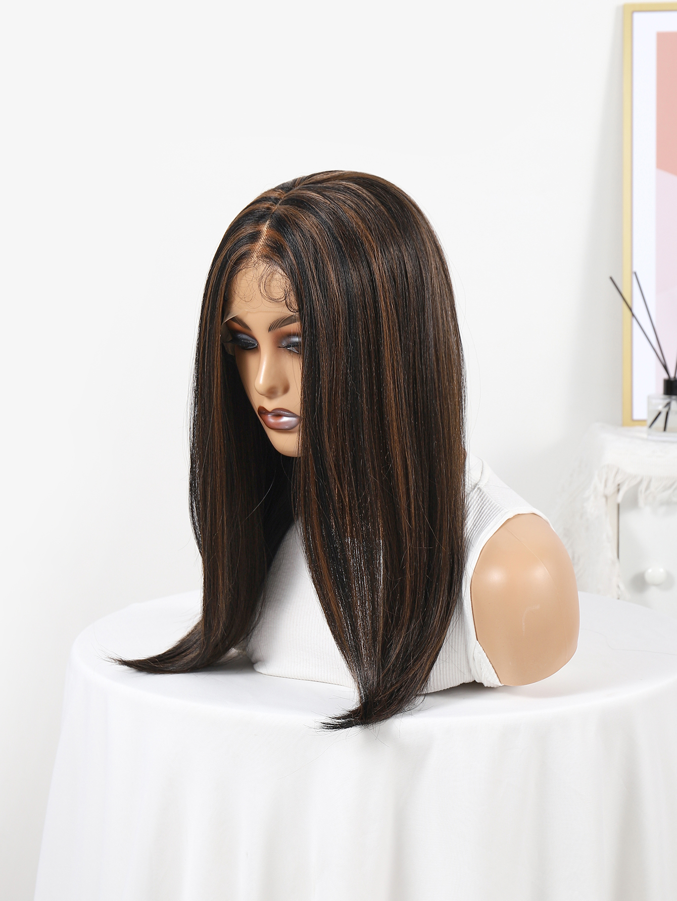 Cross-border trade bestseller fashion wig: Lace long straight wig with super large hand hook area hair wigs Specification image