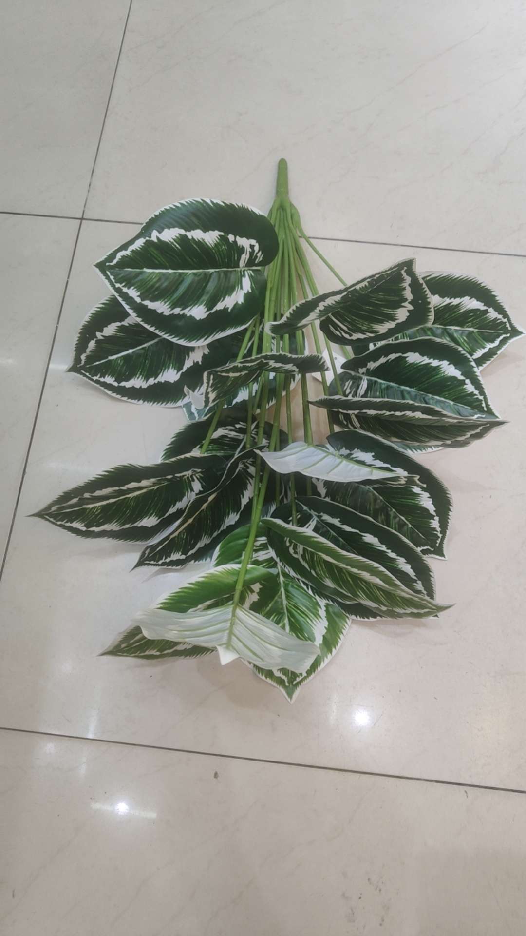 Simulated flowers and leaves