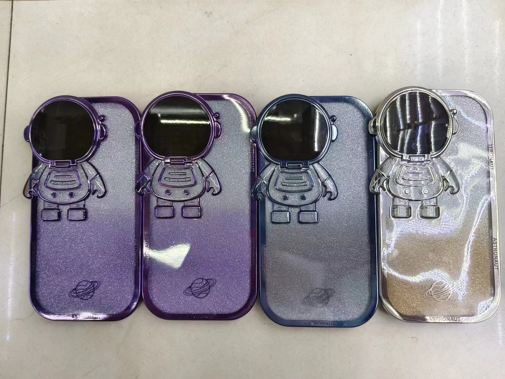 Astronaut lens cover phone case