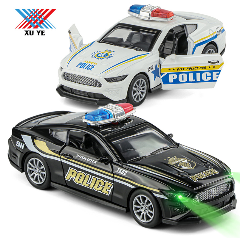 1:32 alloy toy, a must-have gift for boys, a collectible car and police car model Application Scenario