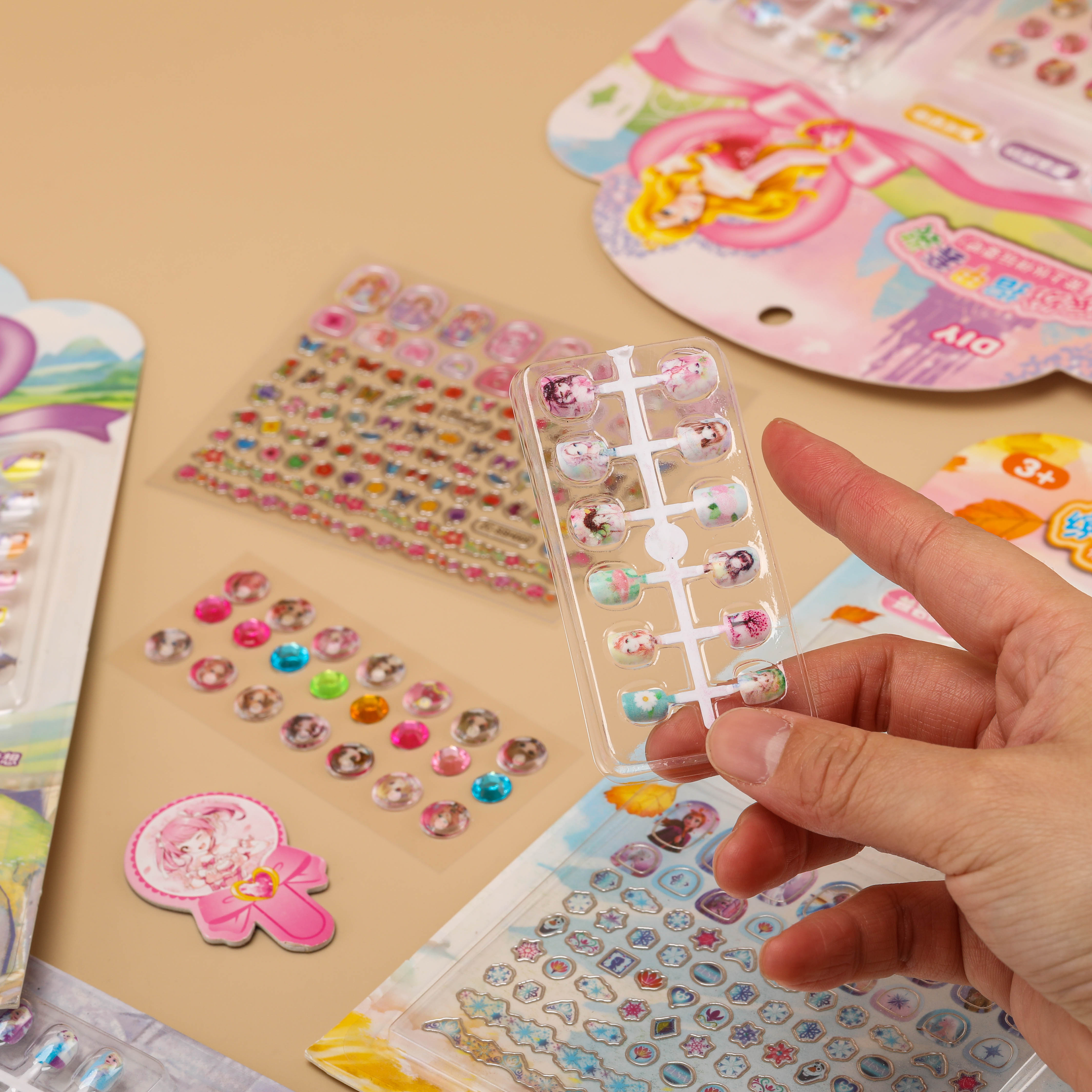 ZC-SSH Nail Sticker set Specification image