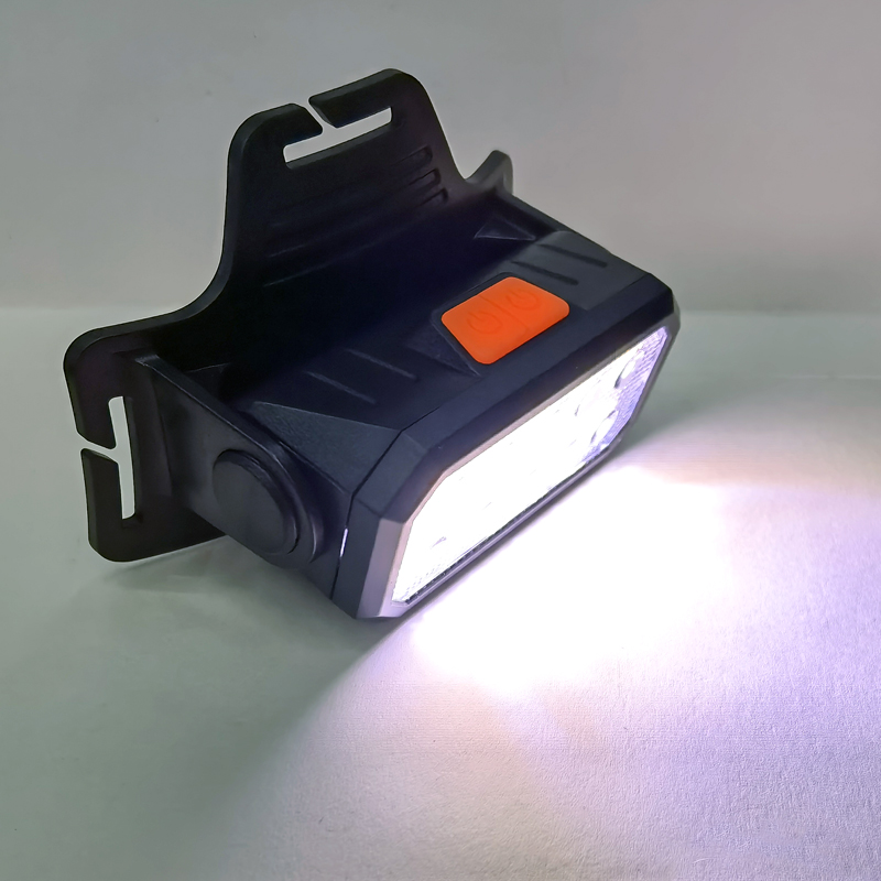 Lámpara principal 5110 (USB) lámpara principal recargable USB de plástico lámpara principal de ciclismo lámpara de camping al aire libre lámpara de mina lámpara principal de mantenimiento lámpara de camping luz de pesca Application Scenario