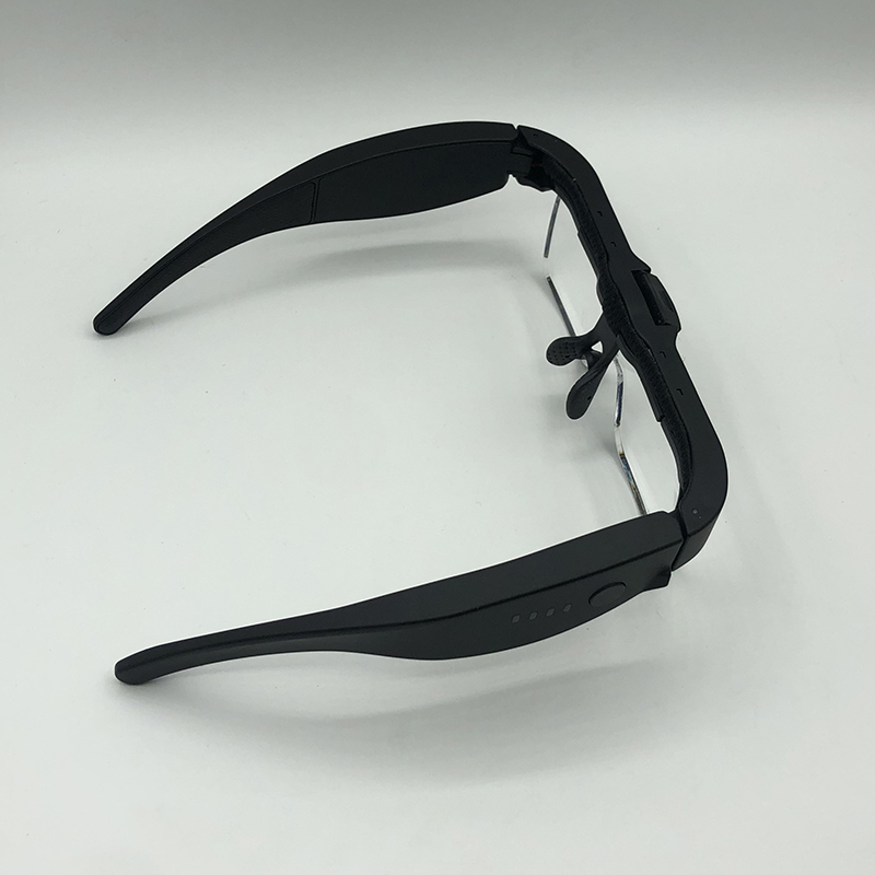 New USB charging glasses style, LED lamp, replaceable lenses, reading magnifying glass, reading glasses, 12539DC Application Scenario