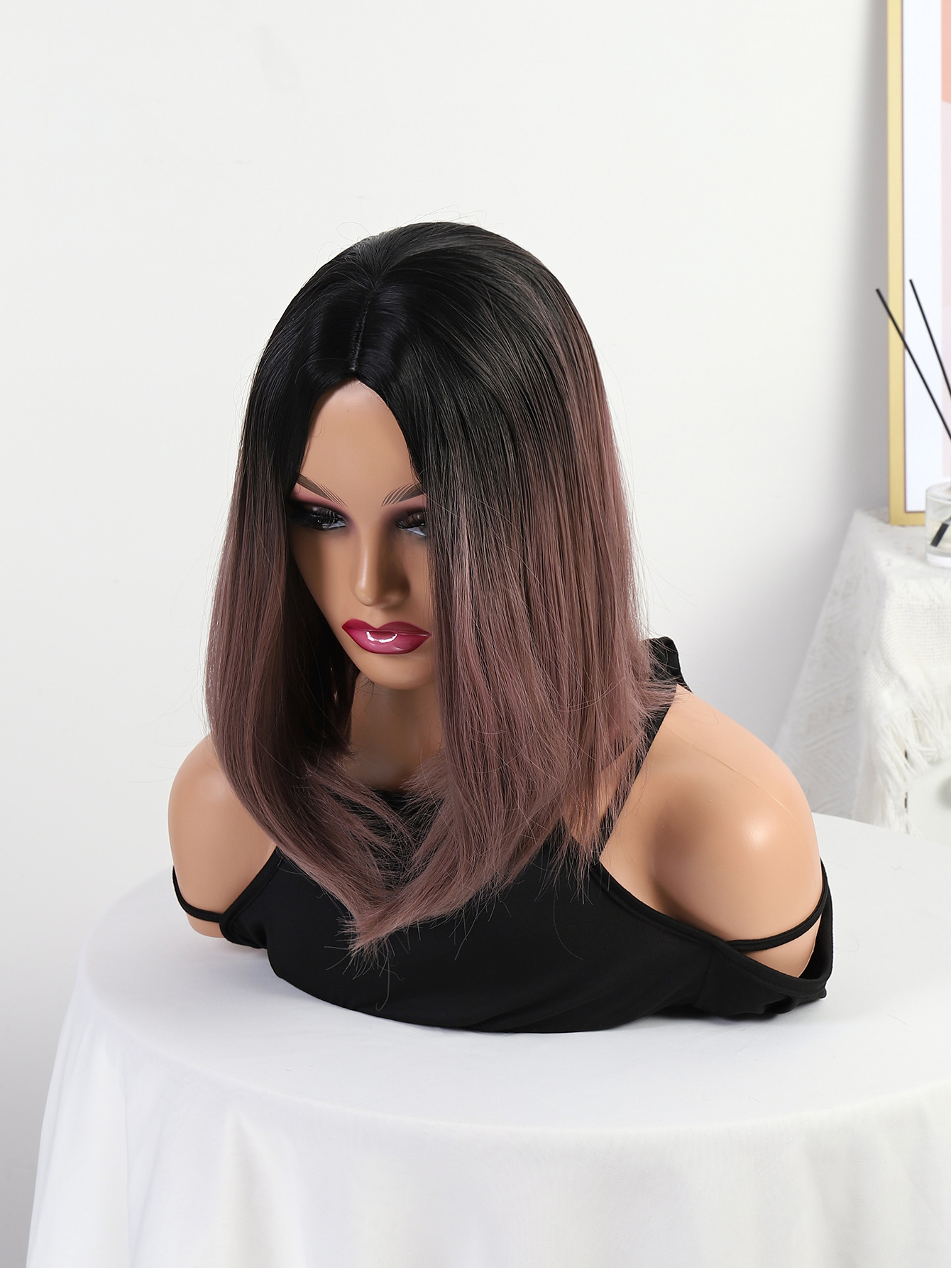 Europa y américa teñido medio corte bobo peluca mujer comercio exterior corto cabello recto negro gradiente cherry color bobo Application Scenario