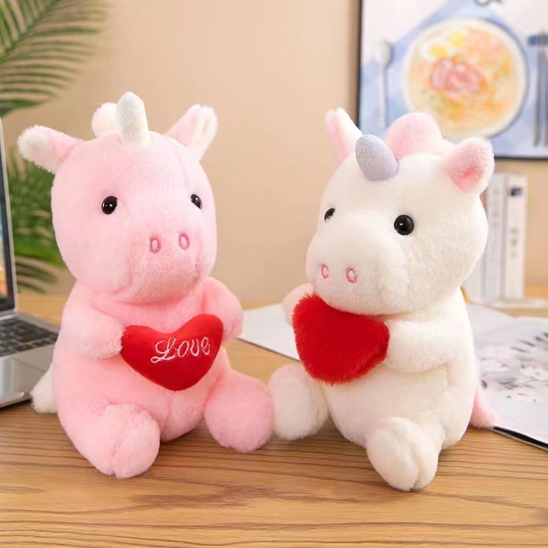 毛绒玩具独角兽公仔抱心独角兽热卖图
