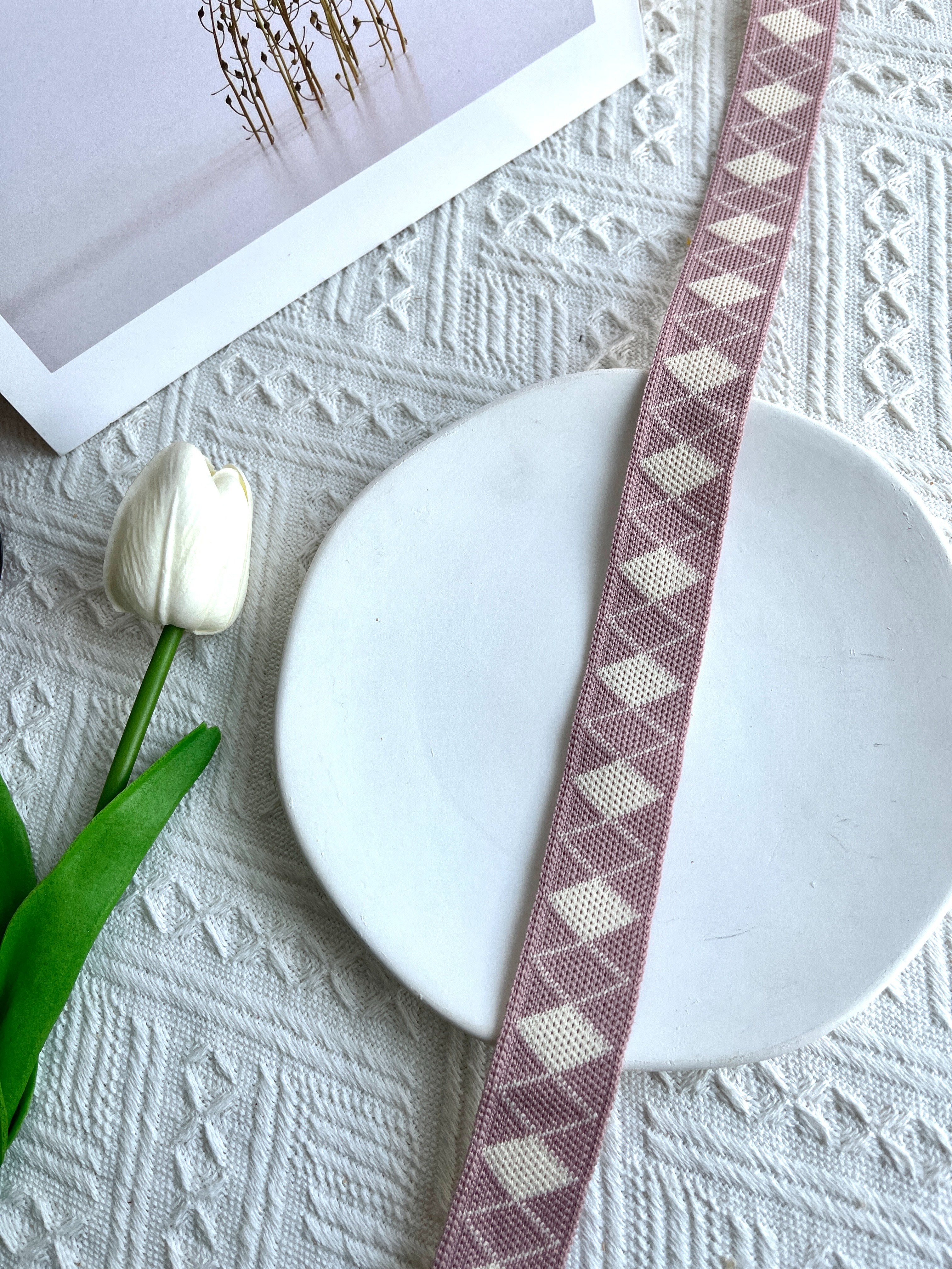Jianjian Fashion's new diamond-shaped checkered knitted belt clothing accessories Item Picture