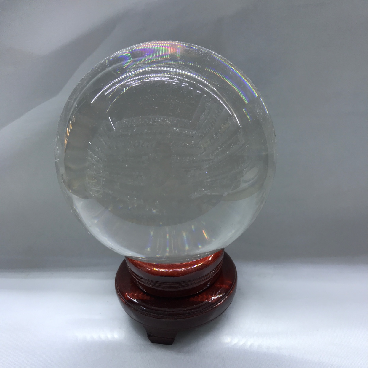 15 cm crystal ball, a fashionable home decoration item made of crystal handicrafts details Picture