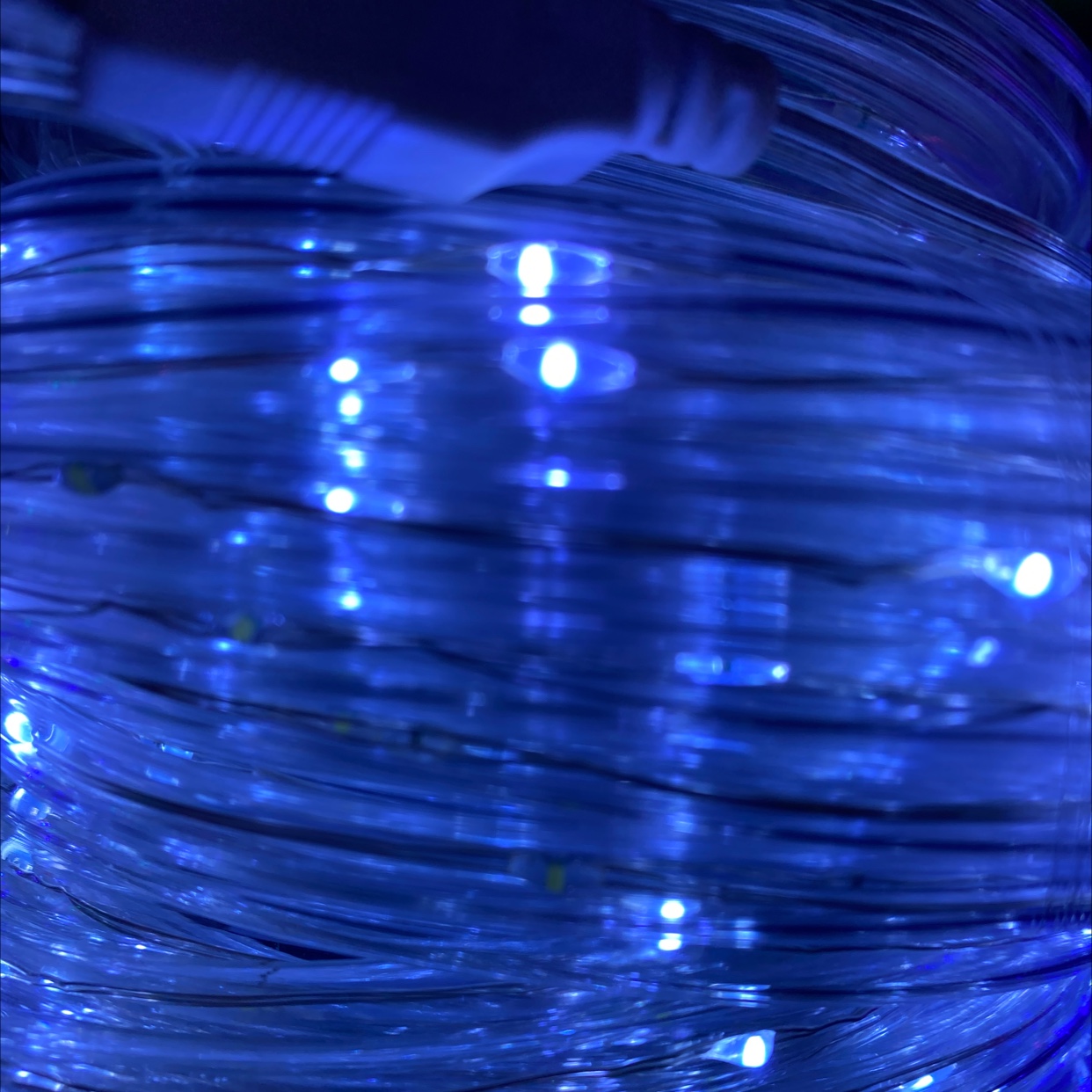 Wholesale of festival-themed decorative lights and ribbons, festival supplies and lighting fixtures Specification image