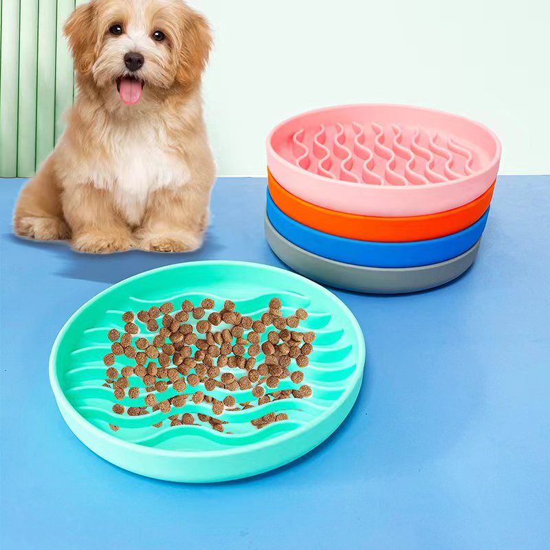 新品狗狗慢食碗狗食盆狗碗缓食防噎硅胶饭盆宠物猫狗粮盆0825