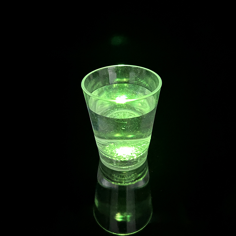 LED发光入水亮感应小杯 闪光感应小杯 发光杯子 酒吧发光用品详情图3