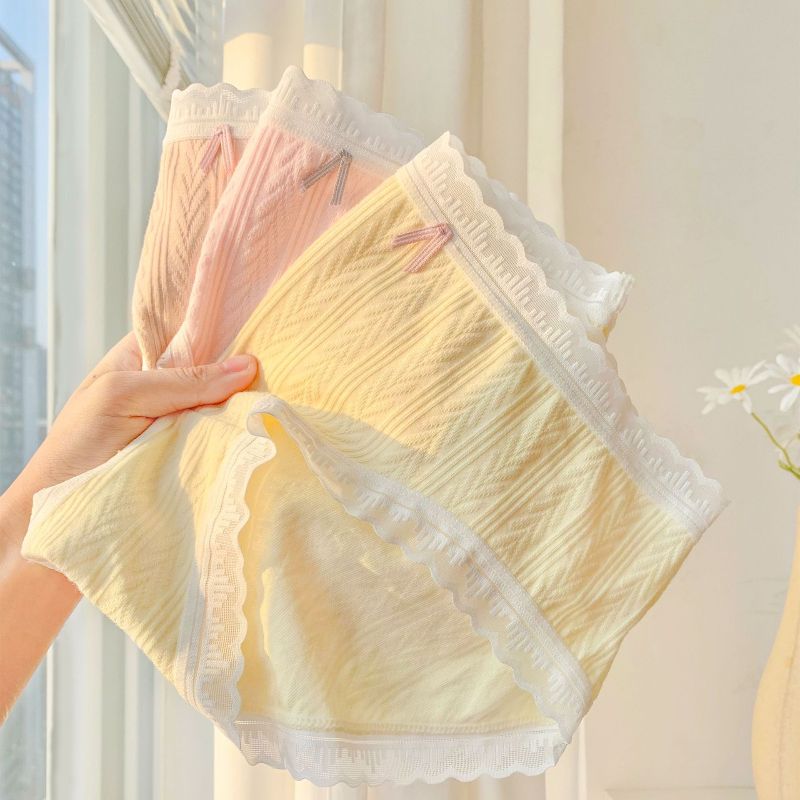 Simple and plain color, fashionable for girls, comfortable and breathable mid-waist, seamless and fresh underwear for women