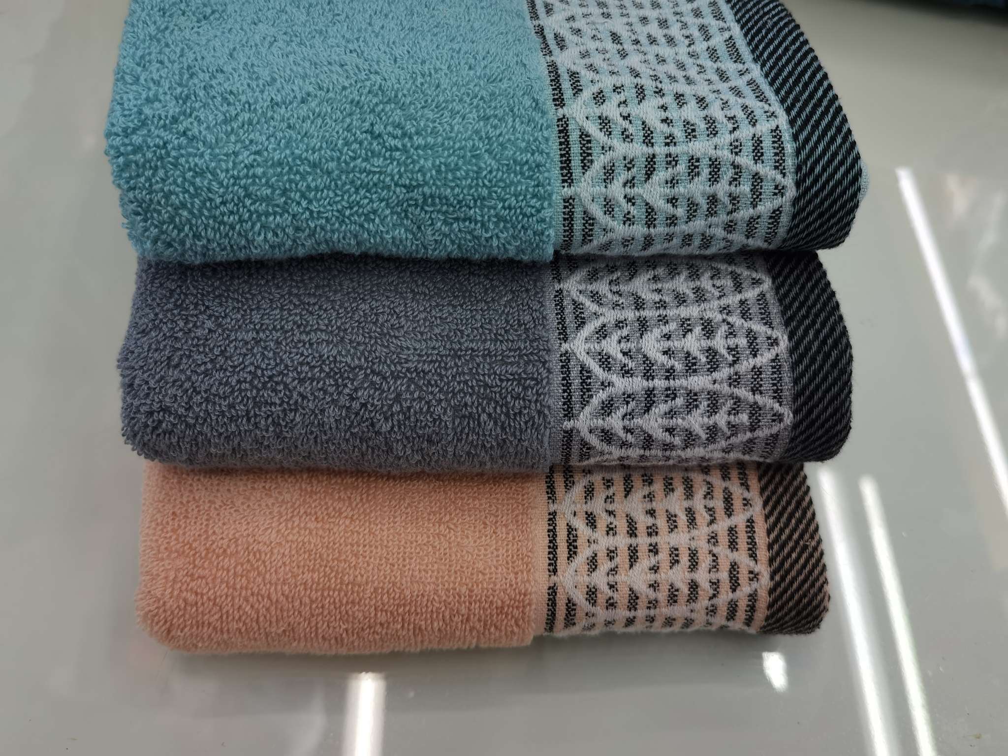 The New Cotton Leaf Face Towel Is Soft And Non-Shedding Item Picture