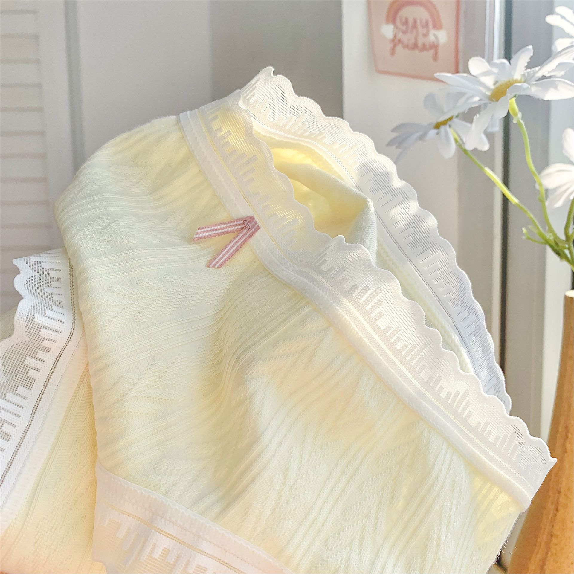 Simple and plain color, fashionable for girls, comfortable and breathable mid-waist, seamless and fresh underwear for women pic 12