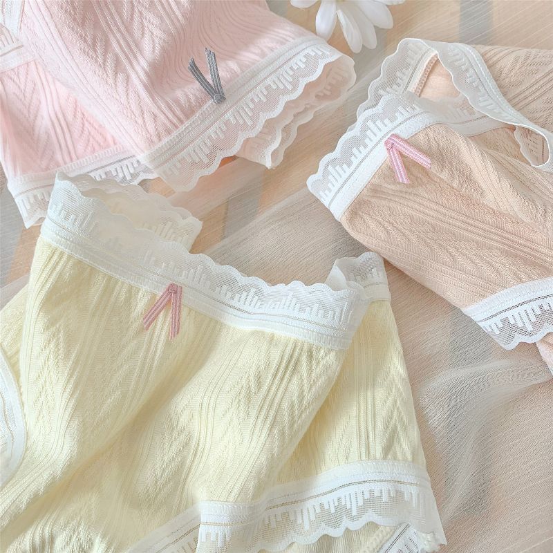 Simple and plain color, fashionable for girls, comfortable and breathable mid-waist, seamless and fresh underwear for women Item Picture