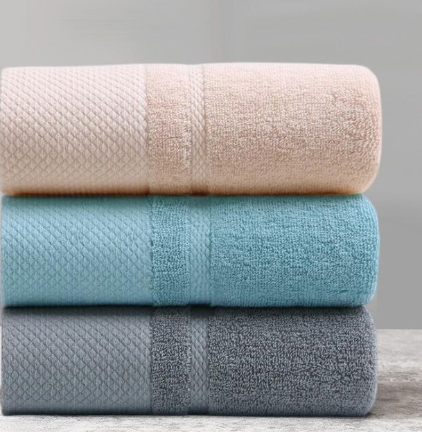 Cotton Thickened Pineapple Print Household Face Towel Soft And Absorbent With No Color Loss details Picture