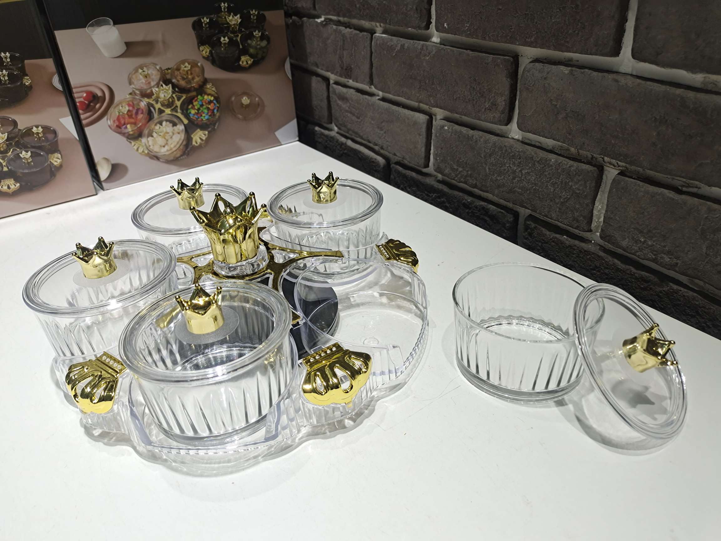 Acrylic Five-Cell Rotating Dried Fruit Box Snack Tray details Picture