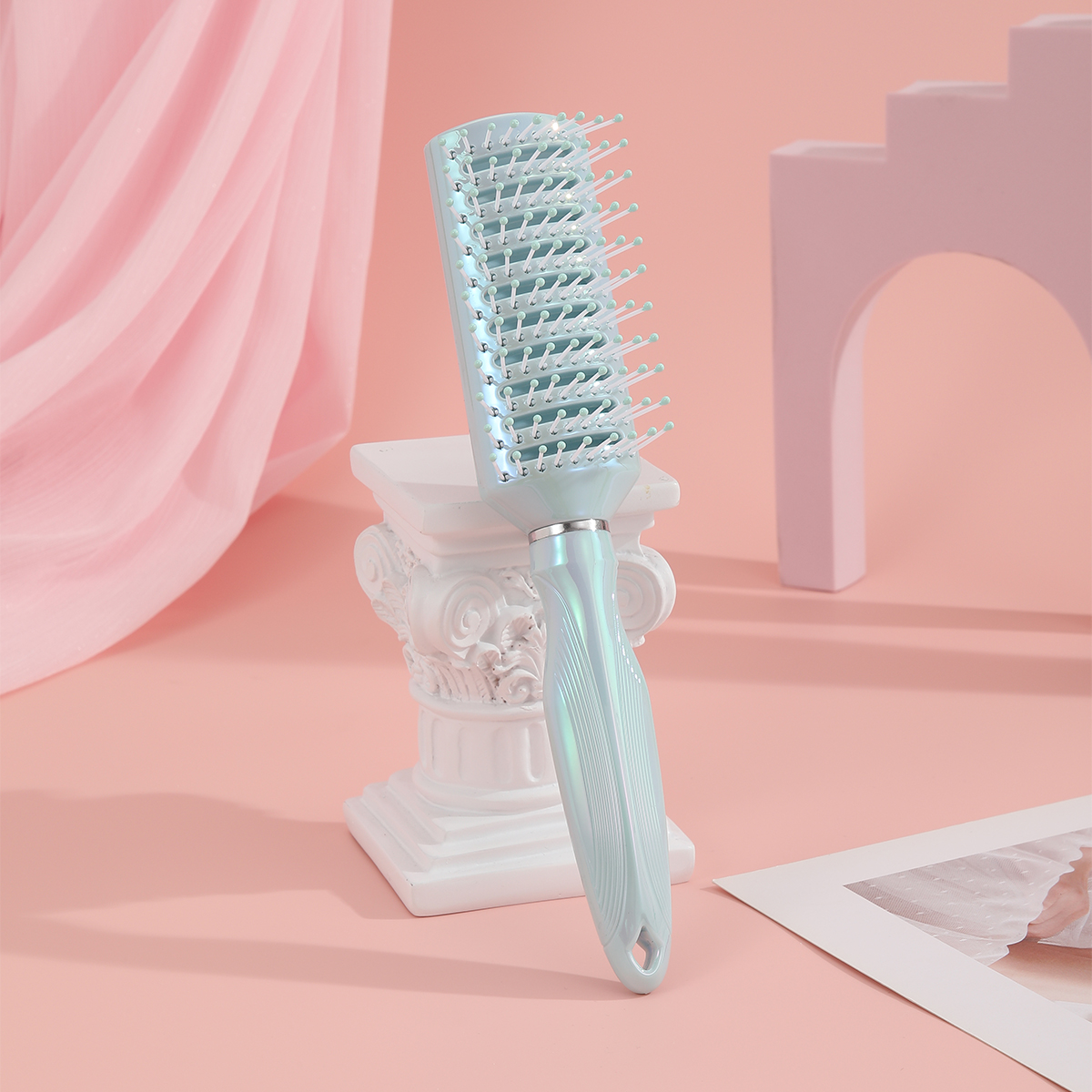 Anti-static hollowed-out hair comb, a fluffy, straight and smooth hair massage comb